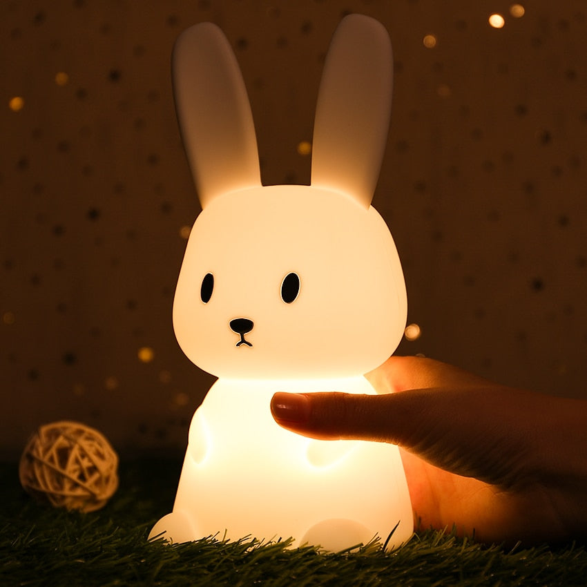 "Lampe de nuit tactile enfant en forme d'animal, LED couleurs changeantes, éclairage doux pour chambre bébé."
