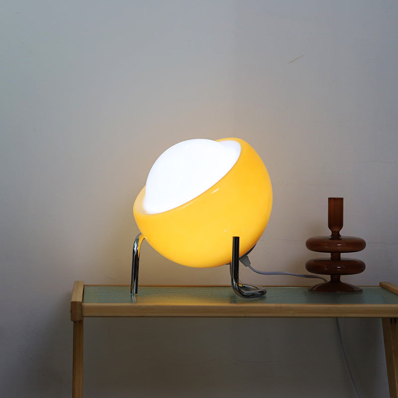 Lampe de table design rétro Bauhaus. Verre & pierre, style minimaliste, lumière douce.
