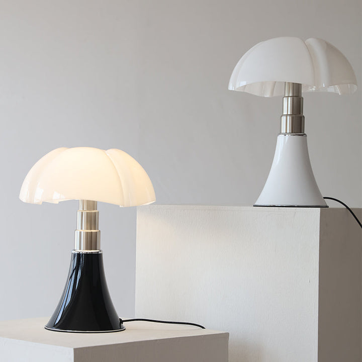 Lampe de table design rétro, éclairage LED élégant.  Ambiance chaleureuse et raffinée.