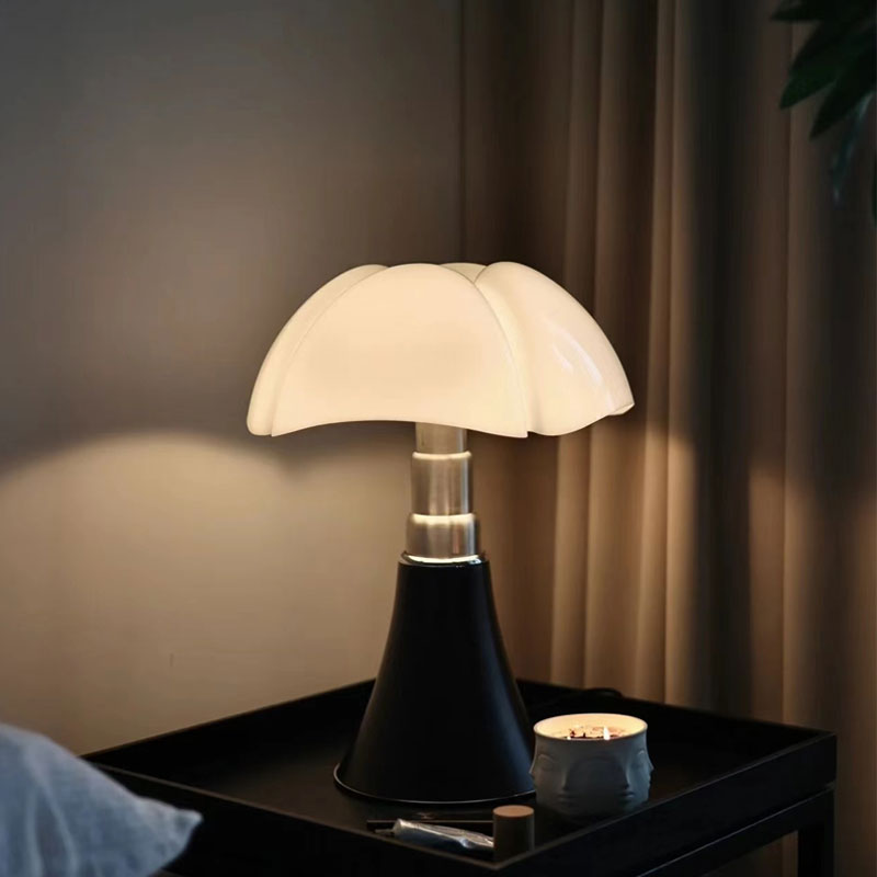 Lampe de table design rétro, éclairage LED élégant.  Ambiance chaleureuse et raffinée.