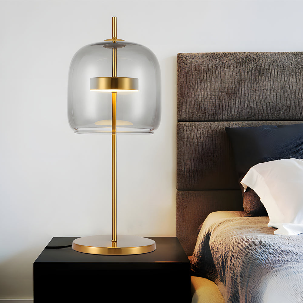 "Lampe de table en verre fumé LumiLux, design élégant, ambiance chaleureuse pour salon, chambre ou bureau."