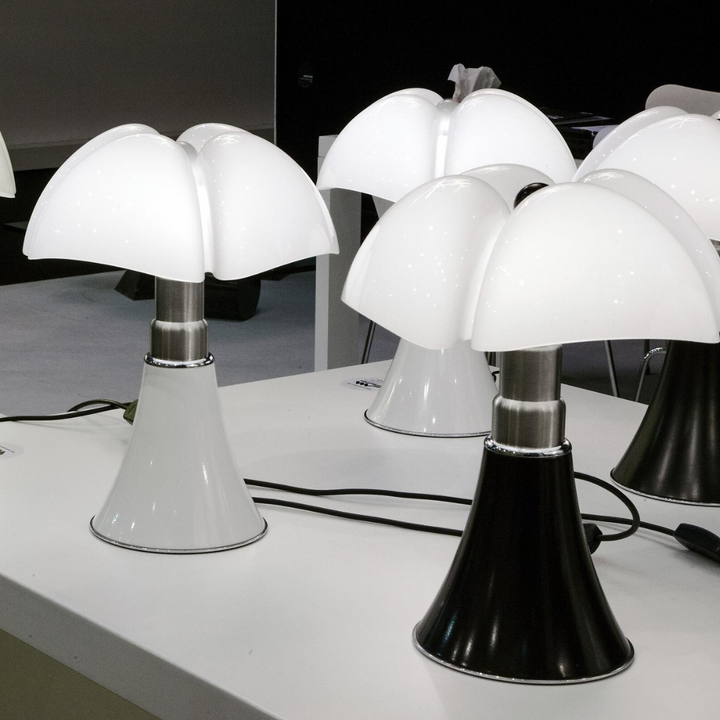 Lampe de Table Flower rétro sans fil LED, design floral en acier, lumière douce et chaleureuse, décoration intérieure élégant