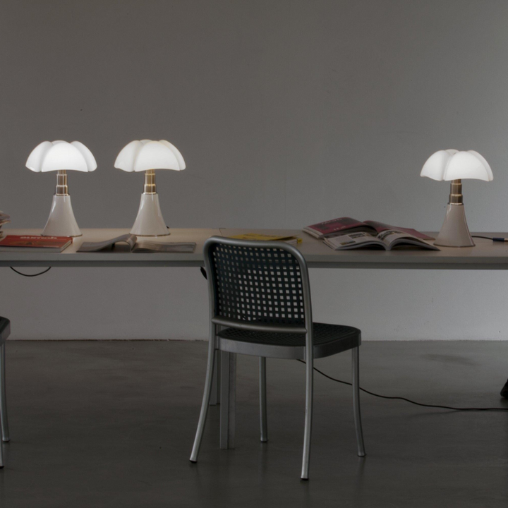 Lampe de Table Flower rétro sans fil LED, design floral en acier, lumière douce et chaleureuse, décoration intérieure élégant