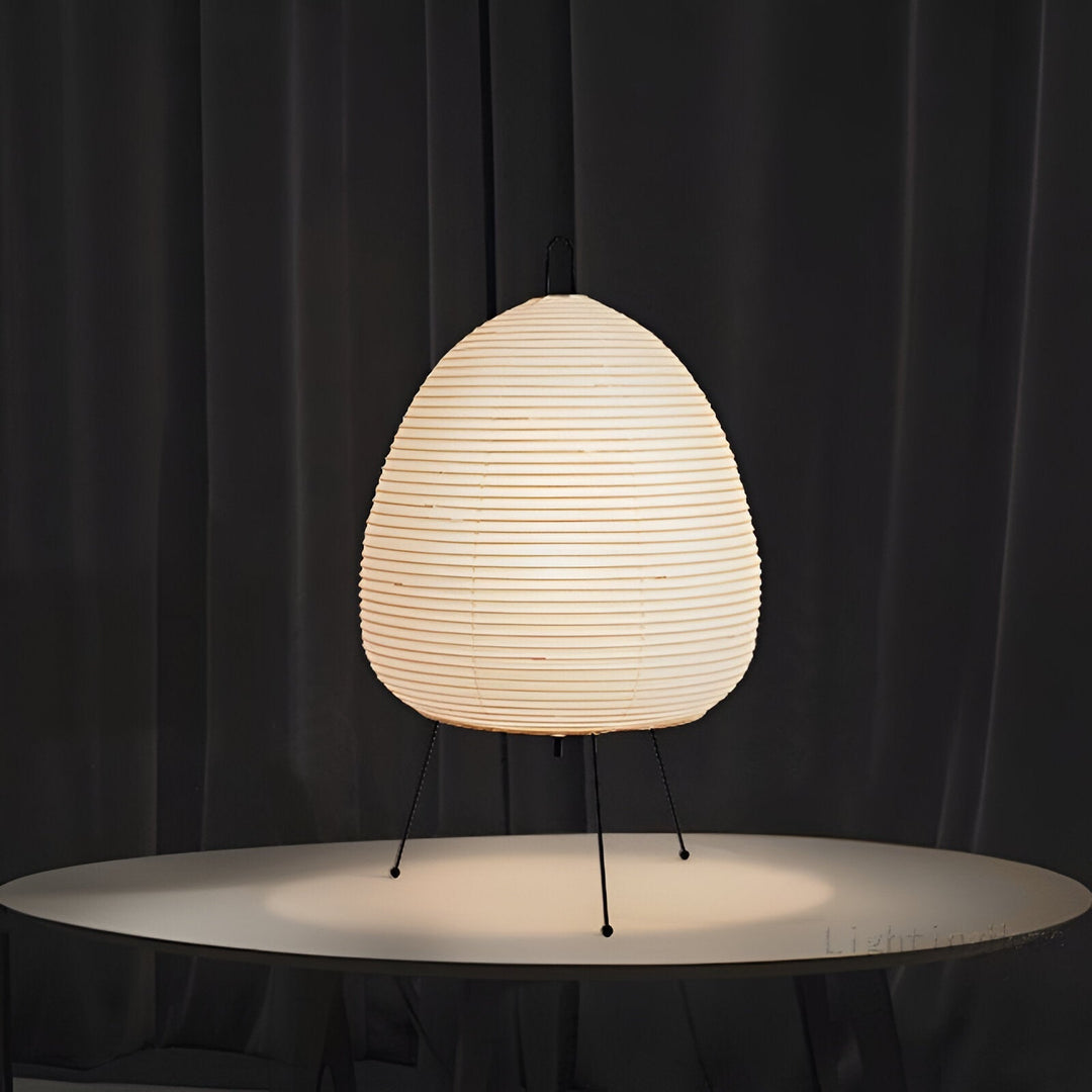 Lampe de table japonaise Wabi-Sabi, abat-jour papier de riz imprimé. Lumière douce et chaleureuse, style zen.