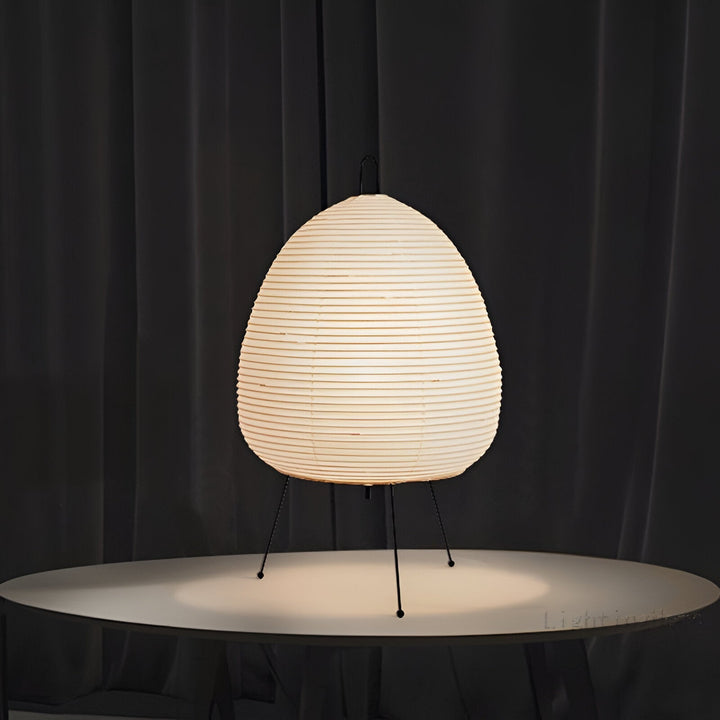 Lampe de table japonaise Wabi-Sabi, abat-jour papier de riz imprimé. Lumière douce et chaleureuse, style zen.