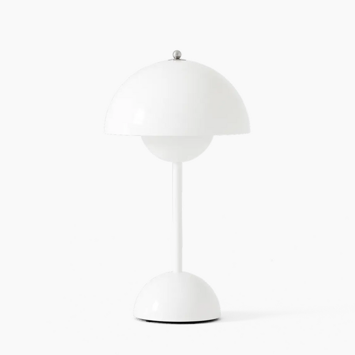 "Lampe de table LED beige, design élégant, sans fil, idéale pour salon, bureau, terrasses. Inspiration années 60."