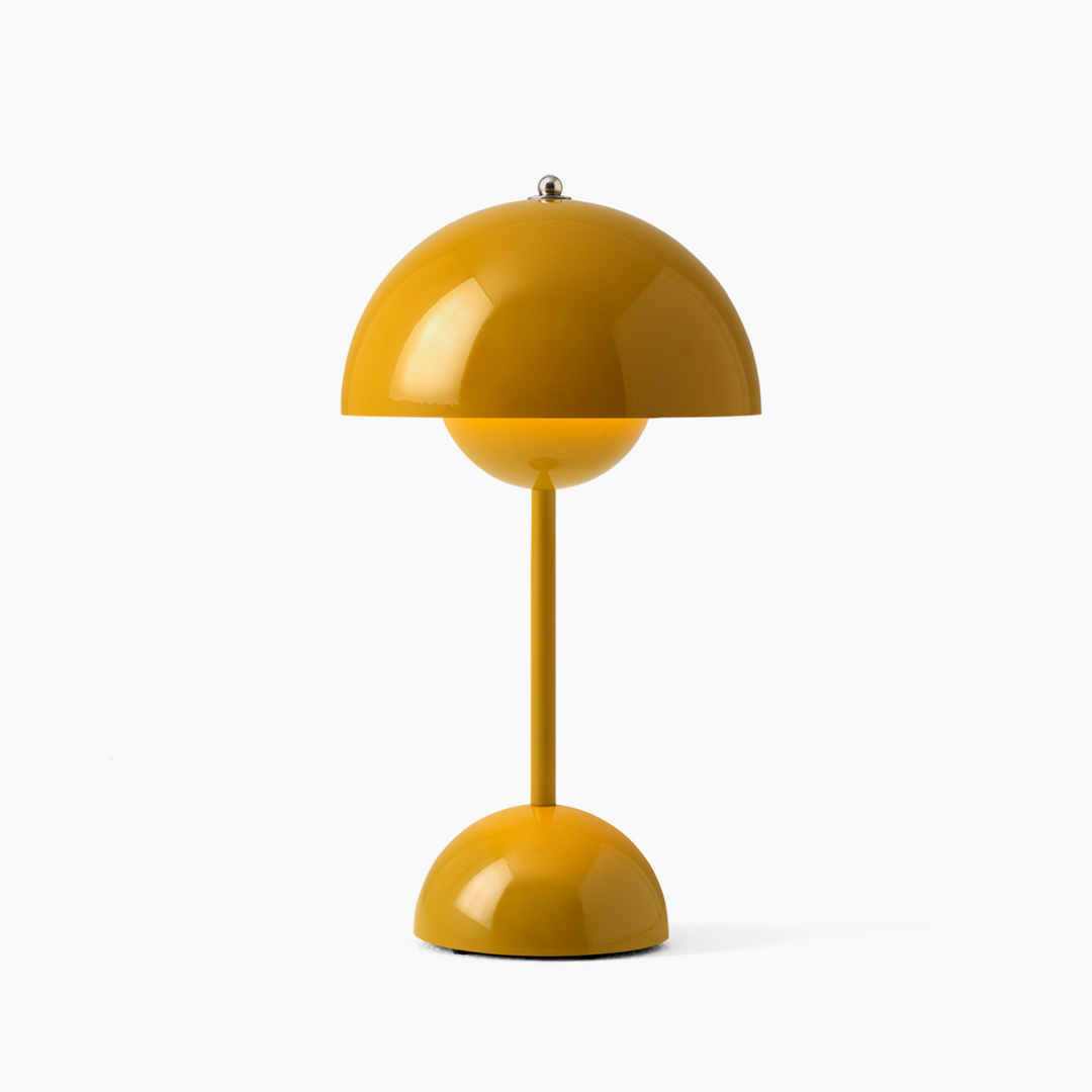 Lampe de table LED rechargeable sans fil. Design moderne et élégant, lumière dimmable.