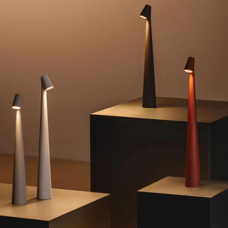 Lampe de table LED sans fil, design minimaliste, luminosité réglable, rechargeable.  Éclairage d'ambiance.