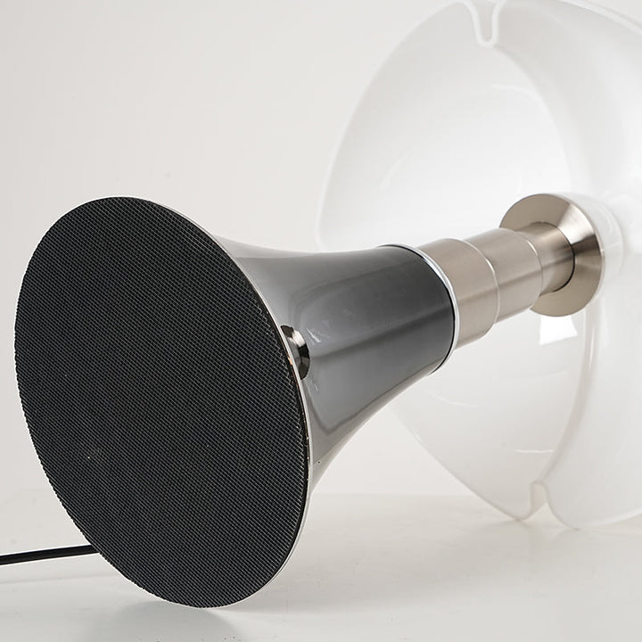 Lampe de table LED vintage design.  Éclairage rétro élégant et chaleureux.  Parfait pour un style déco moderne ou classique.