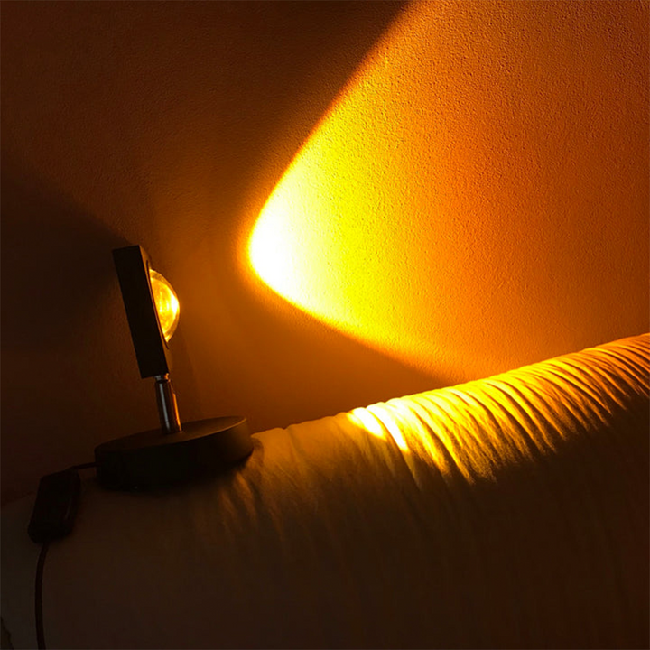 Lampe de table rétro, design coucher de soleil.  Lumière chaude et douce. Décoration élégante pour salon, chambre.