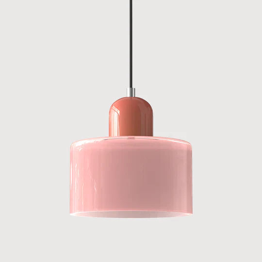 "Lampe en verre suspendue moderne, émet lumière chaude, conception en métal/verre, couleurs variées, style élégant."