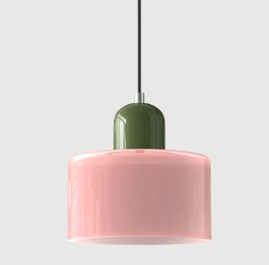 "Lampe en verre suspendue moderne, émet lumière chaude, conception en métal/verre, couleurs variées, style élégant."