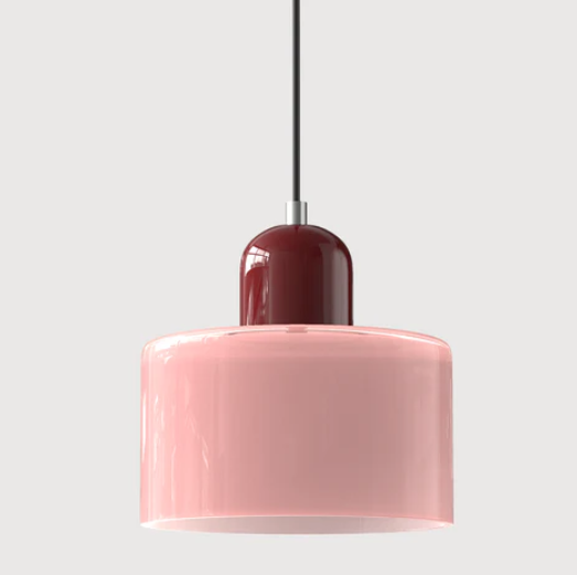 "Lampe en verre suspendue moderne, émet lumière chaude, conception en métal/verre, couleurs variées, style élégant."