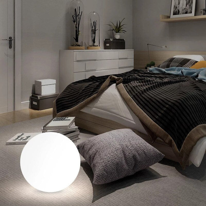 Lampe globe extérieure, imperméable, éclairage jardin. Design moderne, lumière douce.