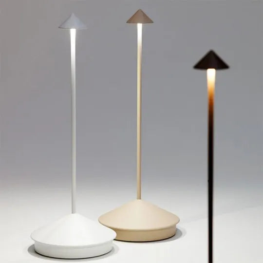 Lampe LED minimaliste, étanche et dimmable. Design moderne, blanc. Idéale intérieur/extérieur.
