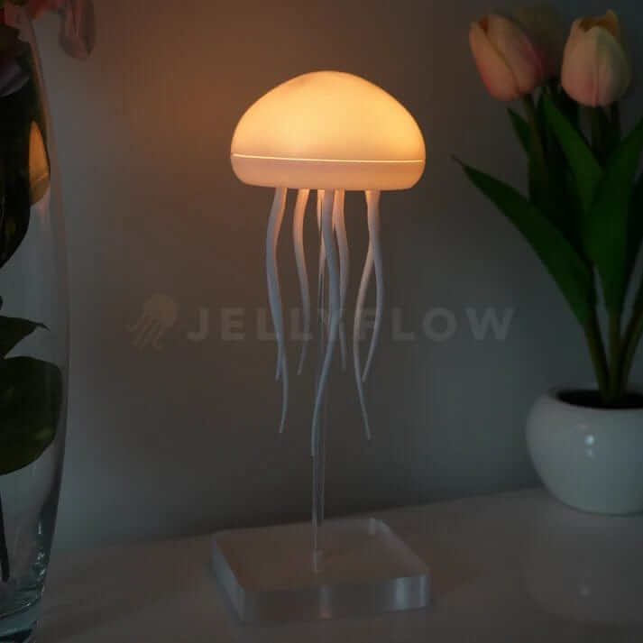 Lampe méduse flottante, lumière douce & apaisante. Décoration maison élégante et originale.