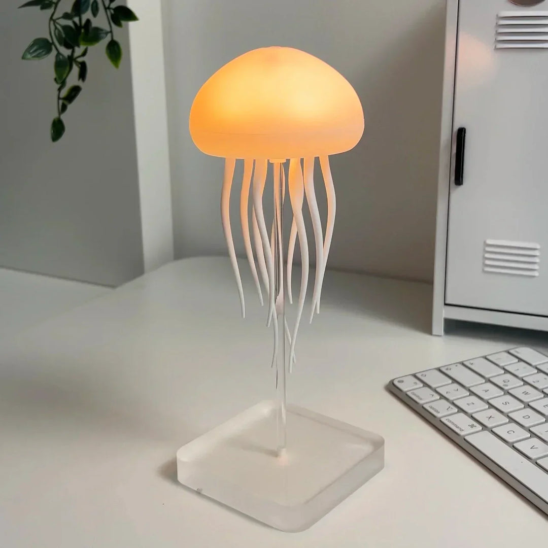 Lampe méduses LED : décoration aquatique, lumière douce et apaisante.  Effet sous-marin relaxant.