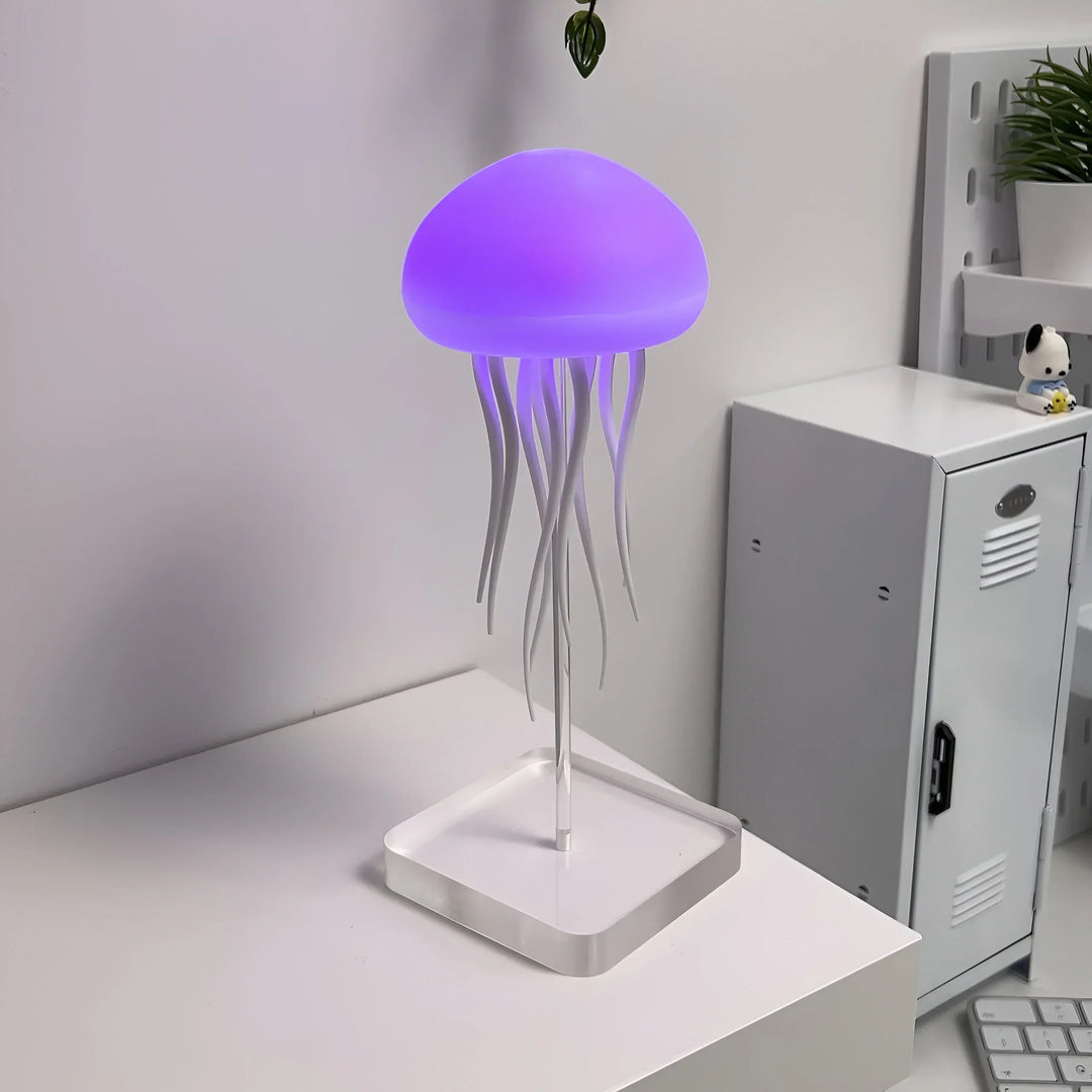 Lampe méduses LED : décoration aquatique, lumière douce et apaisante.  Effet sous-marin relaxant.