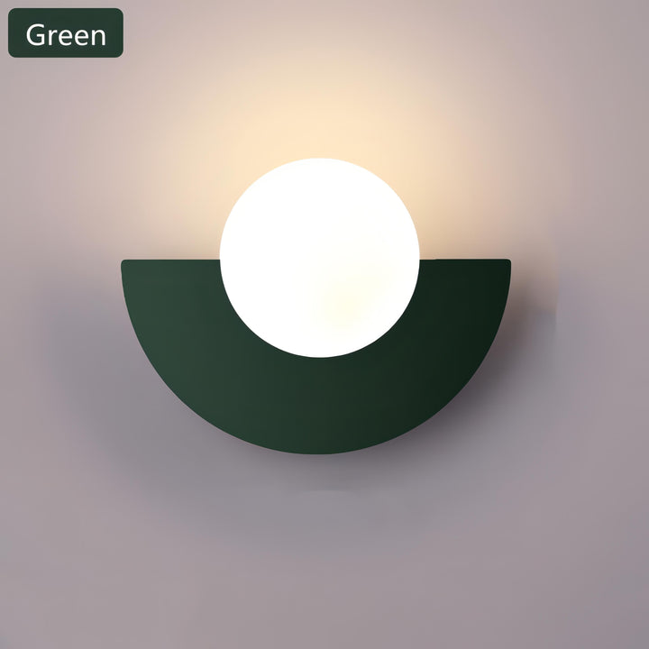 Lampe murale design nordique moderne. Demi-cercle élégant, lumière douce et tamisée.