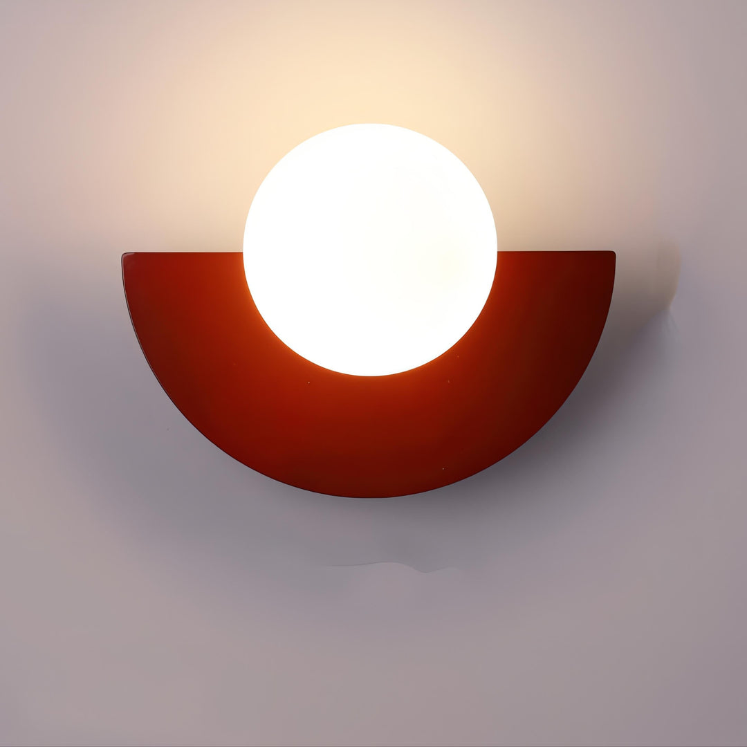 Lampe murale design nordique moderne. Demi-cercle élégant, lumière douce et tamisée.