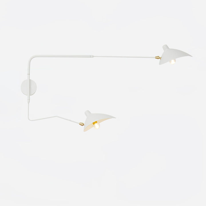 "Lampe murale moderne avec bras orientable, design organique années 50, finition métal noir, idéale pour intérieur épuré."