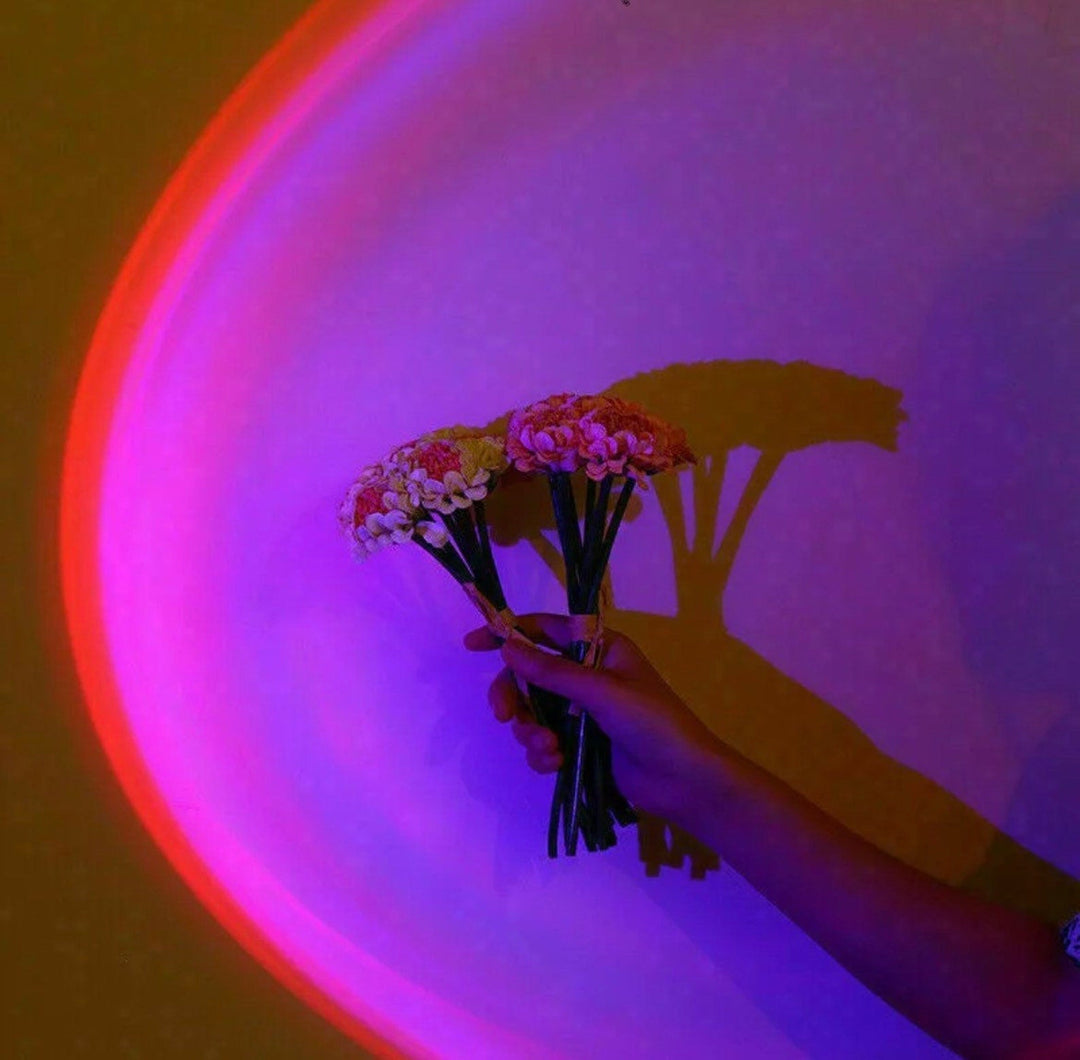 Lampe projecteur coucher soleil, 15 couleurs.  Effet réaliste, design élégant. Idéale pour chambre ou salon.