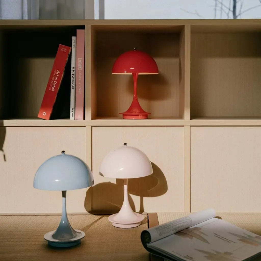 Lampe sans fil design scandinave. Luminaire LED portable et rechargeable, style minimaliste.