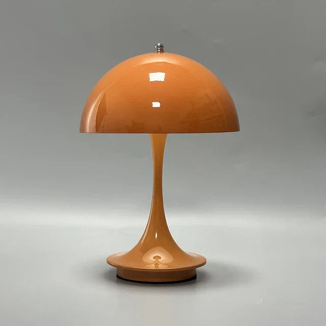 Lampe sans fil design scandinave. Luminaire LED portable et rechargeable, style minimaliste.