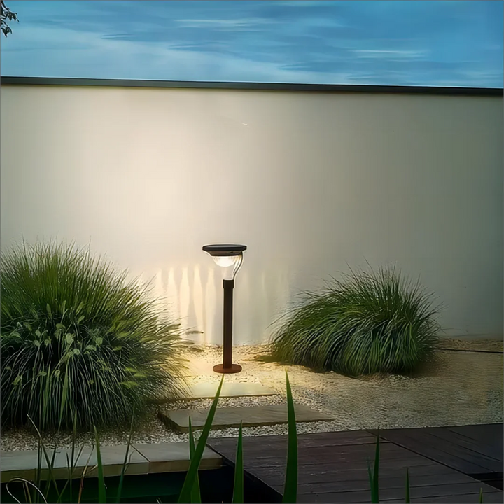 Lampe solaire extérieure puissante. Éclairage jardin, terrasse. Design moderne, résistant aux intempéries.