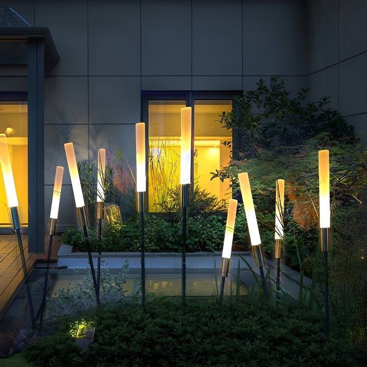 Lampe solaire LED extérieure, jardin. Design élégant, éclairage blanc chaud, IP65 étanche.