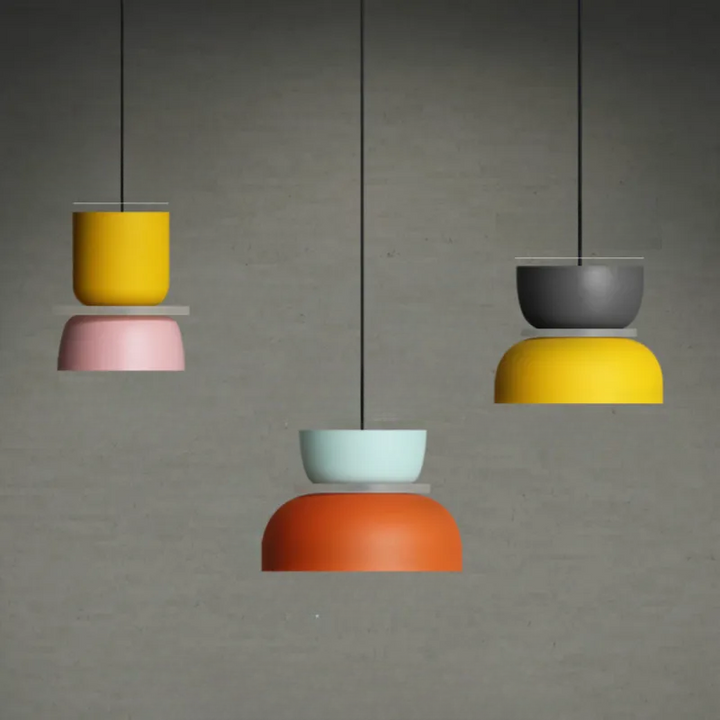 Lampe suspendue design nordique, style macaron pastel. Luminaire coloré, idéal salon, cuisine.