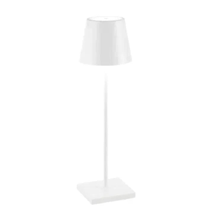 Lampe table sans fil rechargeable, design nordique moderne.  Lumière douce, ambiance chaleureuse.
