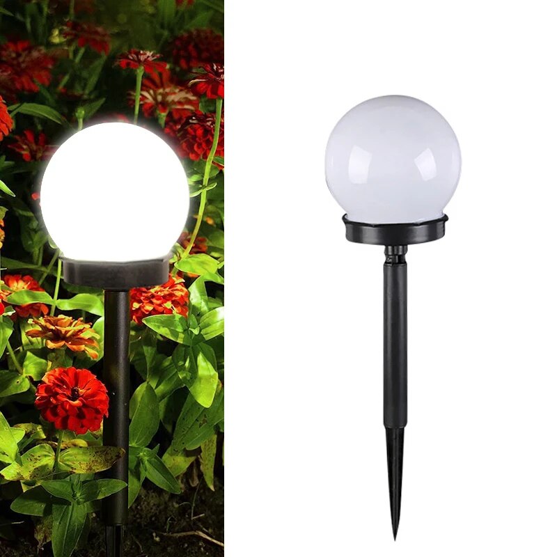 Lampes solaires LED pour jardin. Éclairage extérieur éco-responsable. Design élégant et résistant aux intempéries.