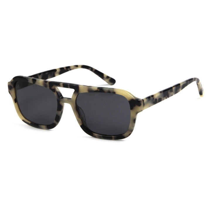 Lunettes de soleil aviateur ovales élégantes, monture ovale, style rétro, pour femme, idéal mode chic.