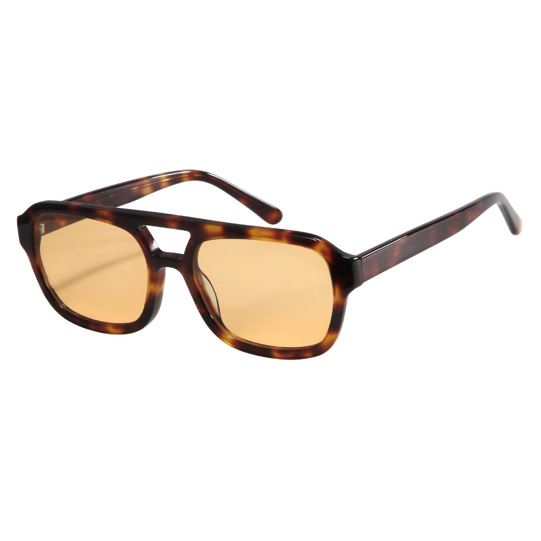 Lunettes de soleil aviateur ovales élégantes, monture ovale, style rétro, pour femme, idéal mode chic.