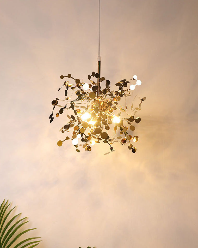 Lustre suspendu moderne, design nuage métallique argent/or. Luminaire élégant et aérien.