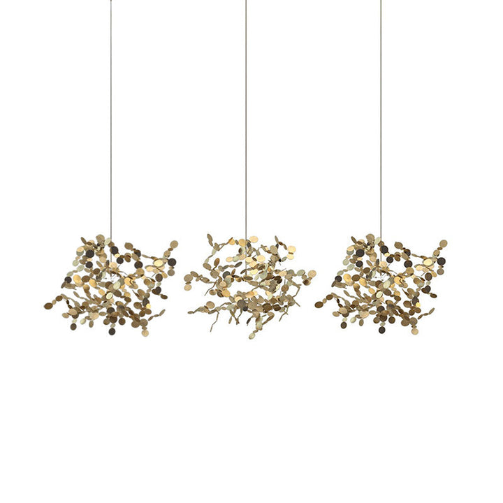 Lustre suspendu moderne, design nuage métallique argent/or. Luminaire élégant et aérien.