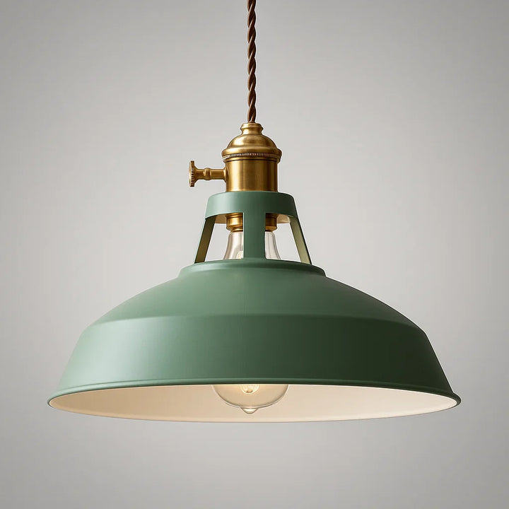 "Lustre suspendu rétro en métal robuste pour restaurant, design industriel, chaîne ajustable, plusieurs couleurs disponibles.