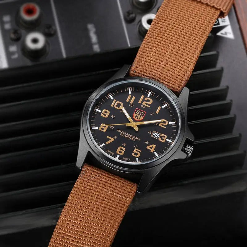 Montre de Randonnée Étanche et Robuste pour Homme