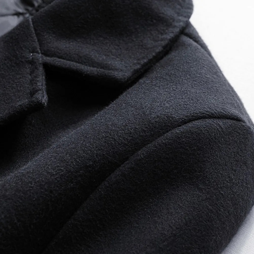 "Manteau chic noir pour homme, style Peaky Blinders, doublure thermique, coupe parfaite, élégance intemporelle et moderne."