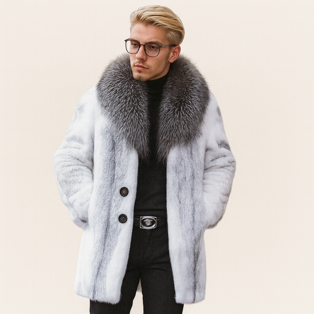 Doublure douce et chaude du manteau d'hiver homme, garantissant confort et protection contre le froid hivernal.