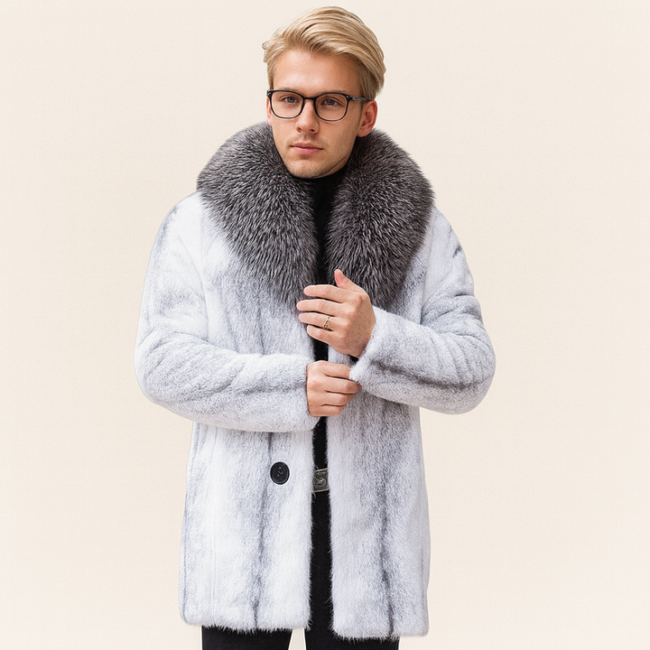 Poches fonctionnelles et détails élégants du manteau d'hiver homme, praticité et style mode masculine.