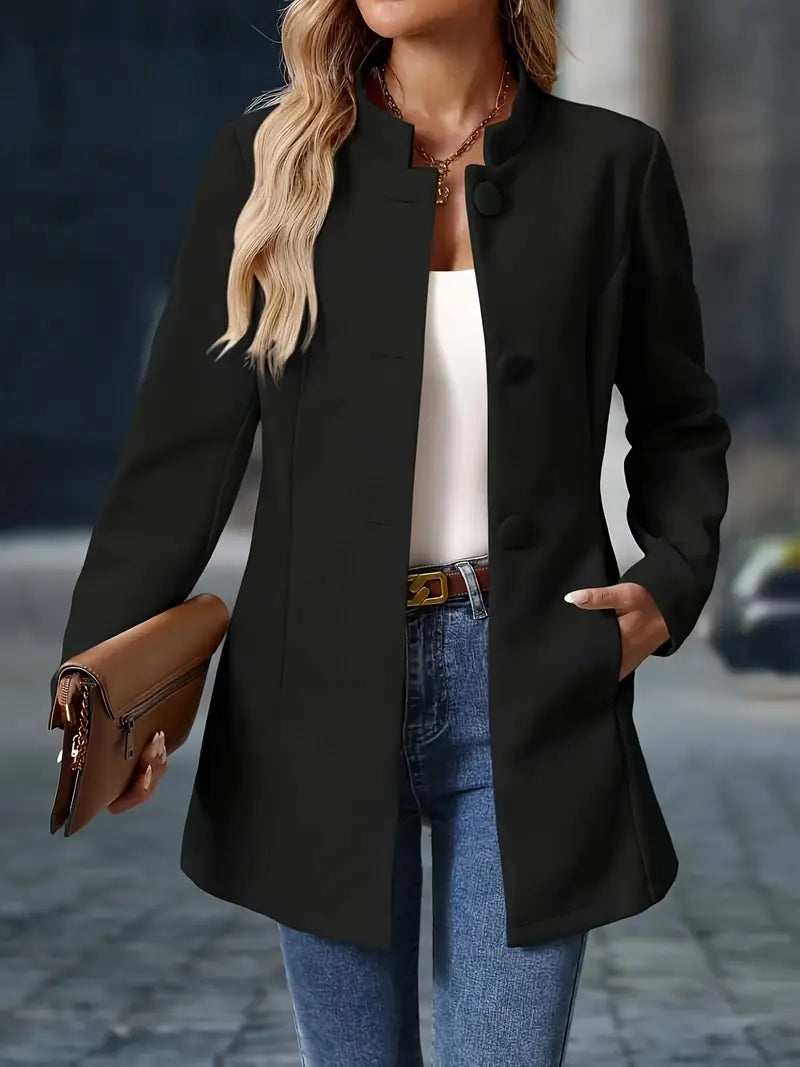 Manteau mi-long boutonné pour femme, style élégant et chaud, indispensable pour l'hiver.