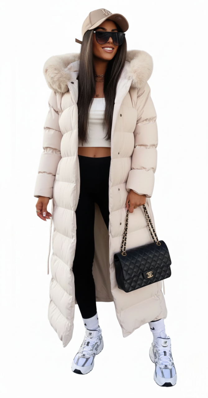 Doudoune hivernale femme, longue et chaude, parfaite pour affronter le froid avec style et féminité.