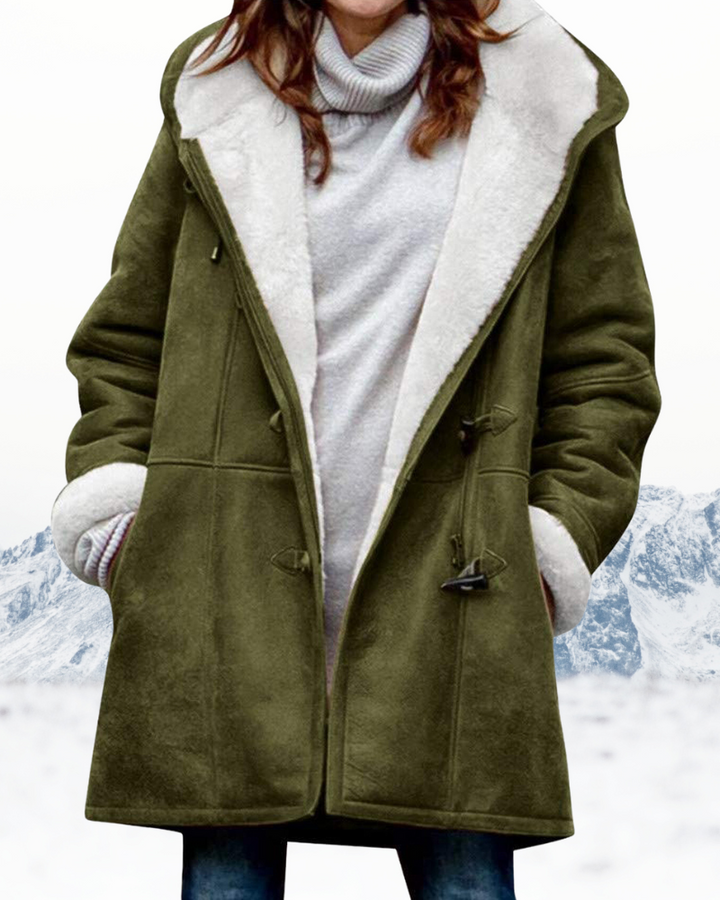 Vêtements femme : Manteau duffle long et stylé avec capuche, assurant protection et élégance en hiver.