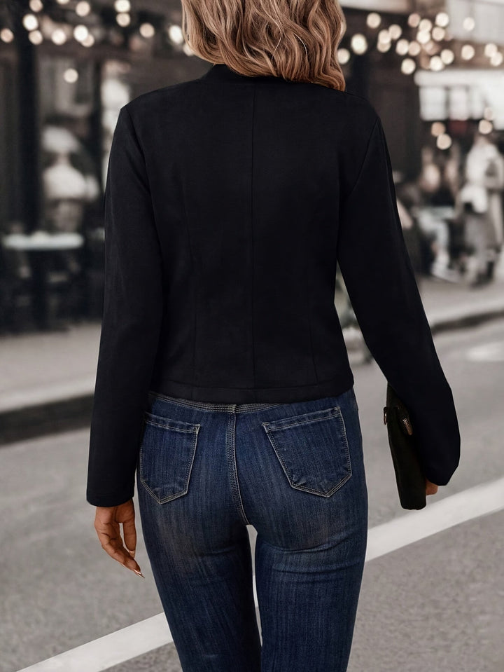 "Manteau femme double boutonnage chic en faux daim, couleur sable, coupe élégante pour un look sophistiqué et moderne."