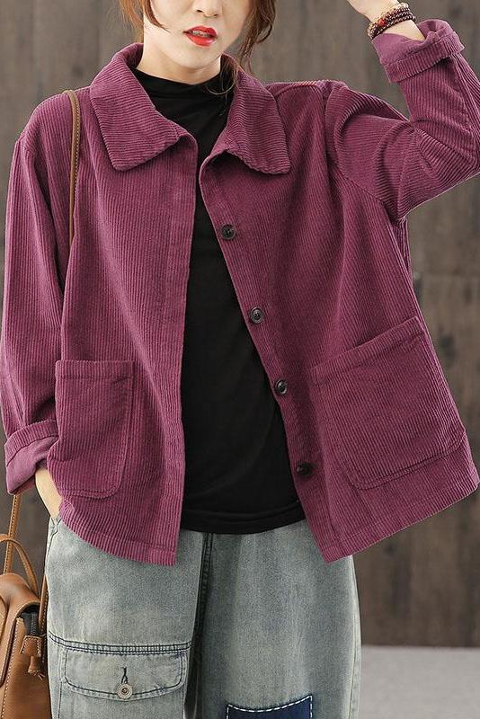 Manteau femme élégant, poches, coupe tendance.  Parfait pour toutes occasions.