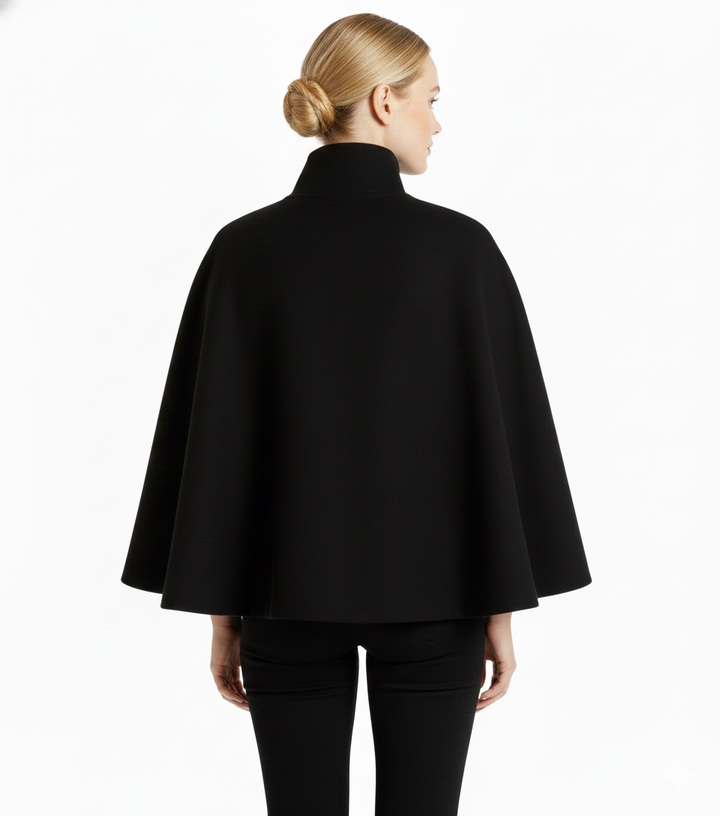 Manteau femme décontracté-chic, ceinture et col haut, idéal pour temps froid.