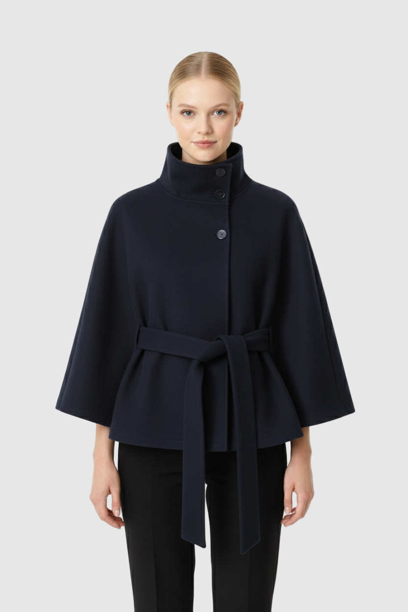 Manteau femme chic, coupe décontractée et ceinture amovible, idéal hiver.