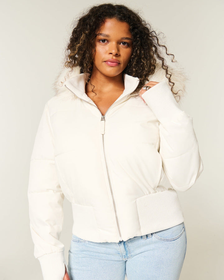 Veste hiver femme Helena chaude et chic pour automne/hiver. Capuche amovible, col fausse fourrure. Parfait pour le froid.